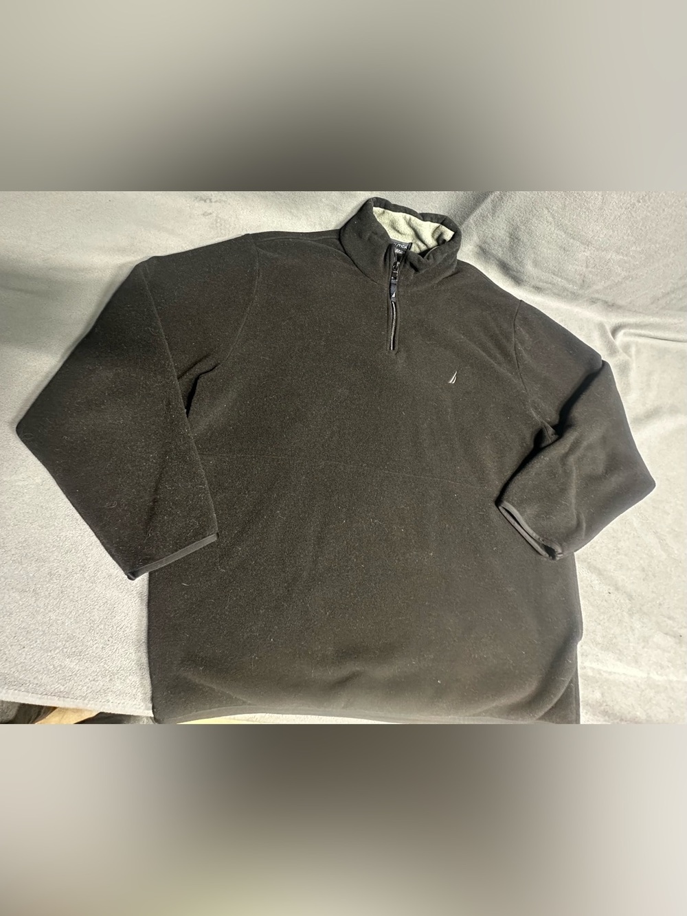 Nautica Black Quarter-Zip Fleece Pullover with Light Gray Contrast Lining